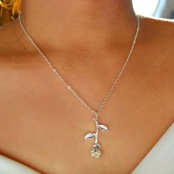 "Beauty & the Beast" Minimalist Cute Rose Necklace - Picture 3 of 9